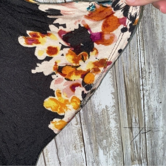 Maurices Grey Floral Open Shoulder Blouse - Picture 4 of 5